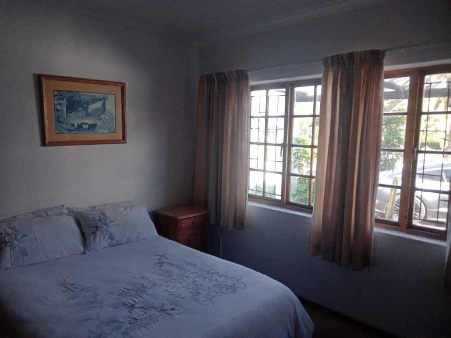 6 Bedroom Property for Sale in Wavecrest Eastern Cape